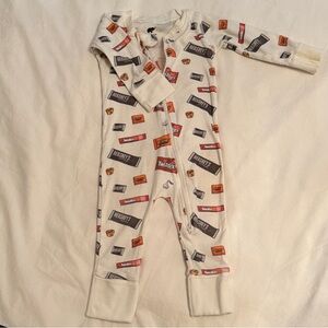 Monica & Andy One Piece Pajama in Organic Cotton - Candy Bar Print